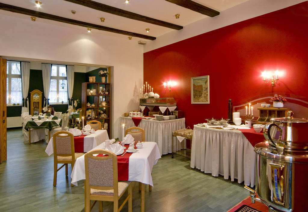 Hotel Am Grudenberg ฮัลเบอร์ชตัดท์ ภายนอก รูปภาพ